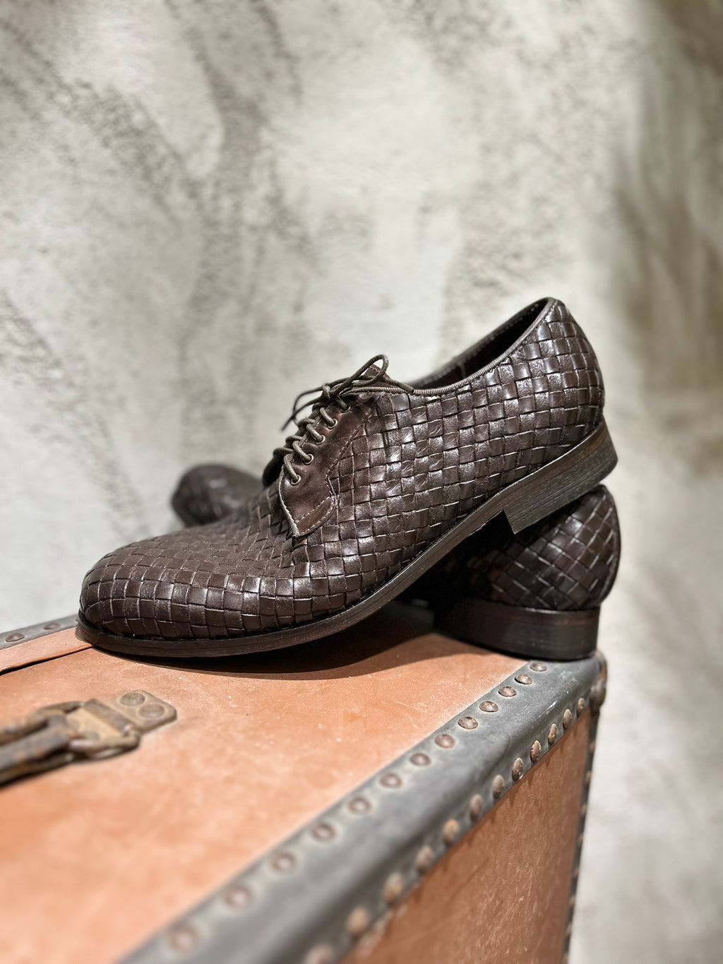 STRINGATA INTRECCIATA  - MARRONE