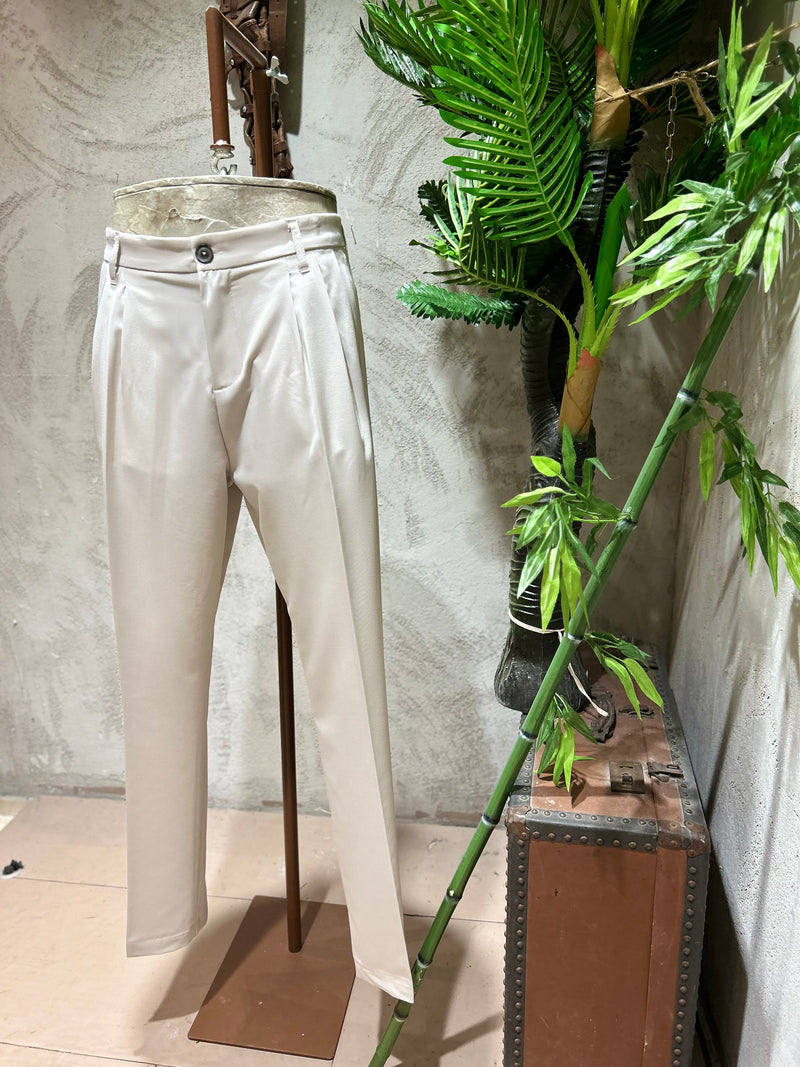 PANTALONI CON PINCES - BEIGE
