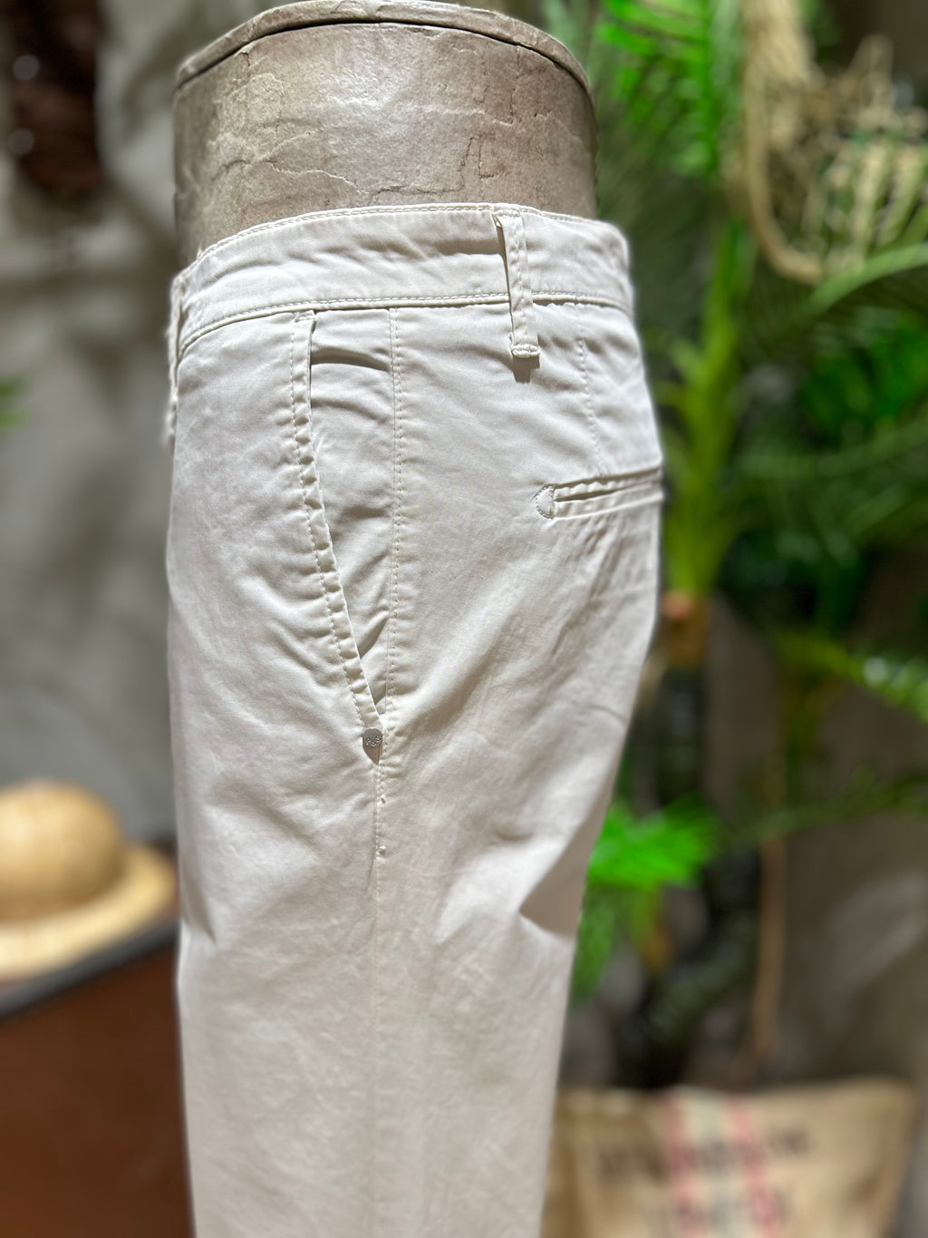 PANTALONI TAGLIO CLASSICO - BURRO