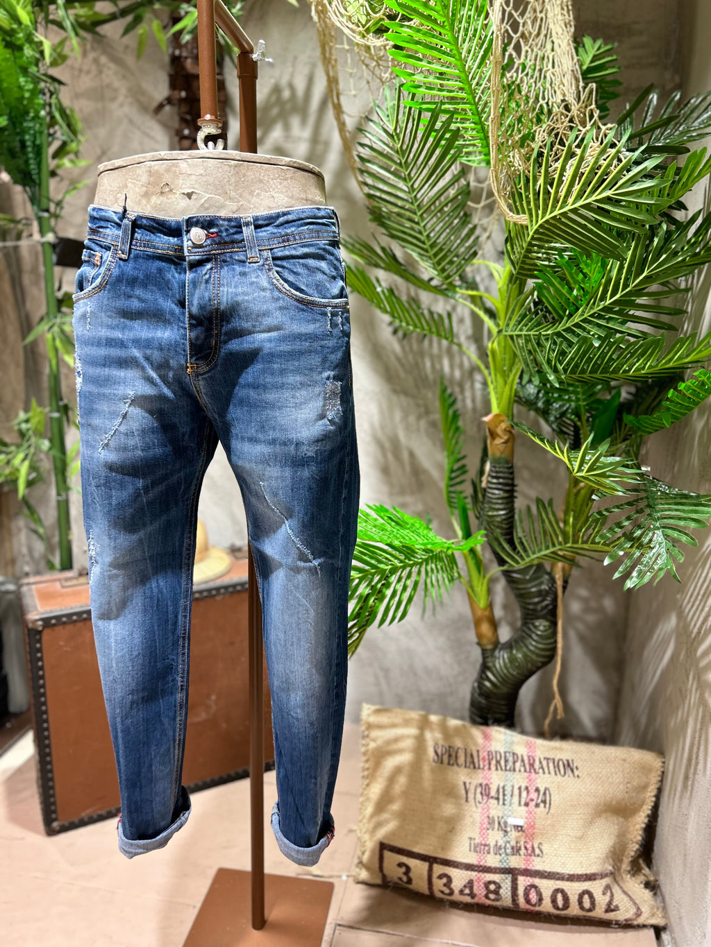 SKINNY DENIM ABRASIONS - BLUE DENIM