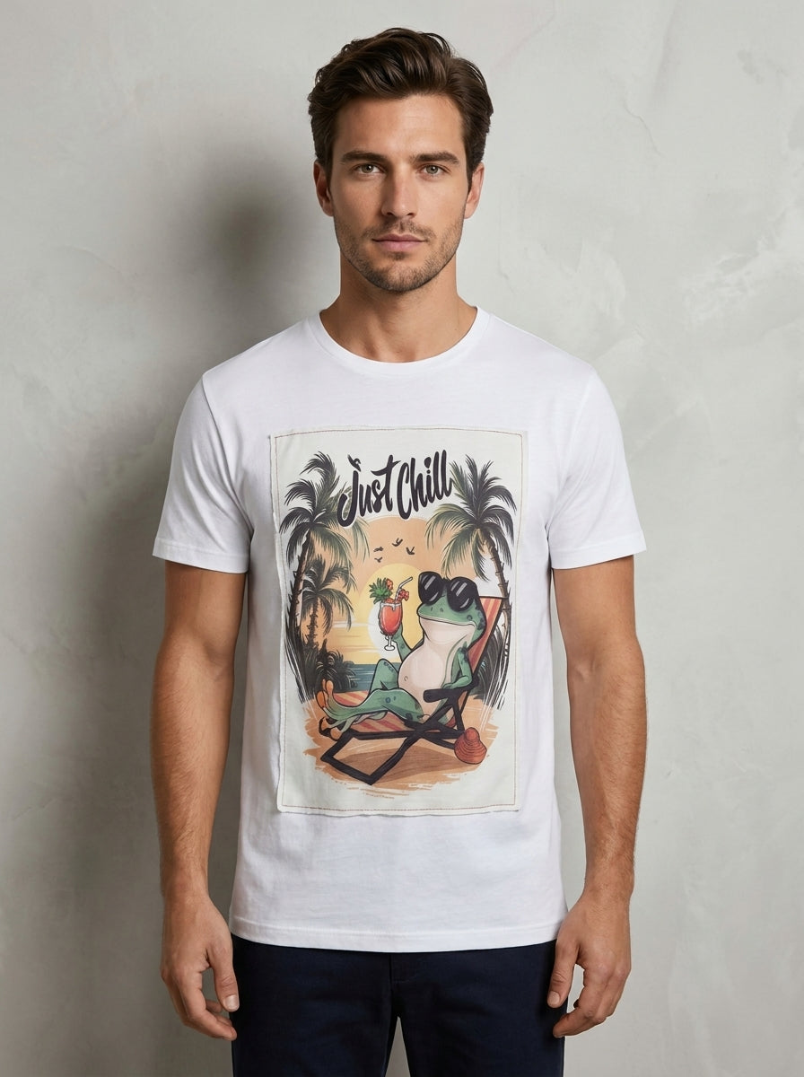 Frog on the Beach — T-Shirt 100% Cotone Stampa Alta Definizione Made in Italy