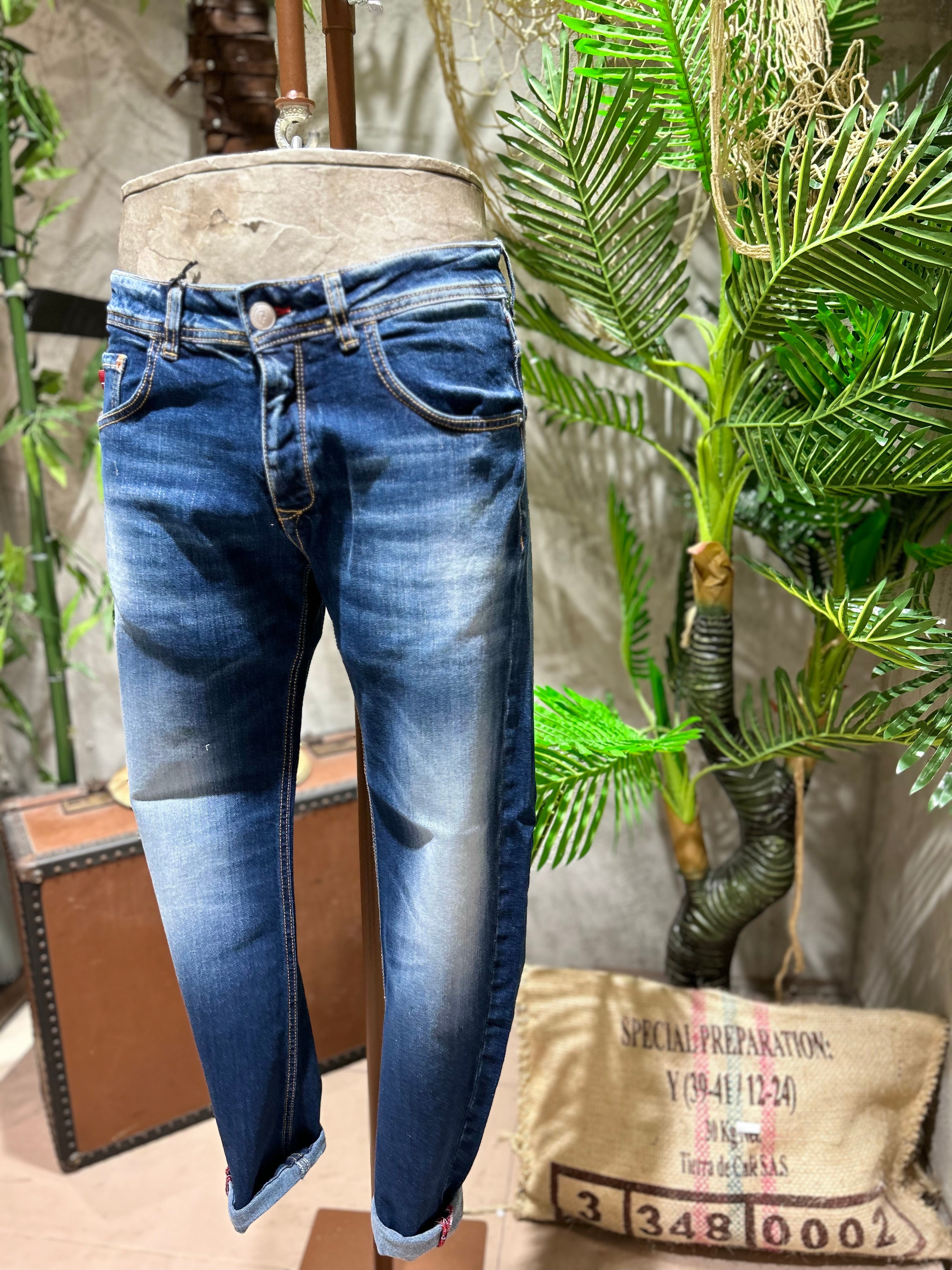 SKINNY DENIM EXCHANGED WASH - DENIM