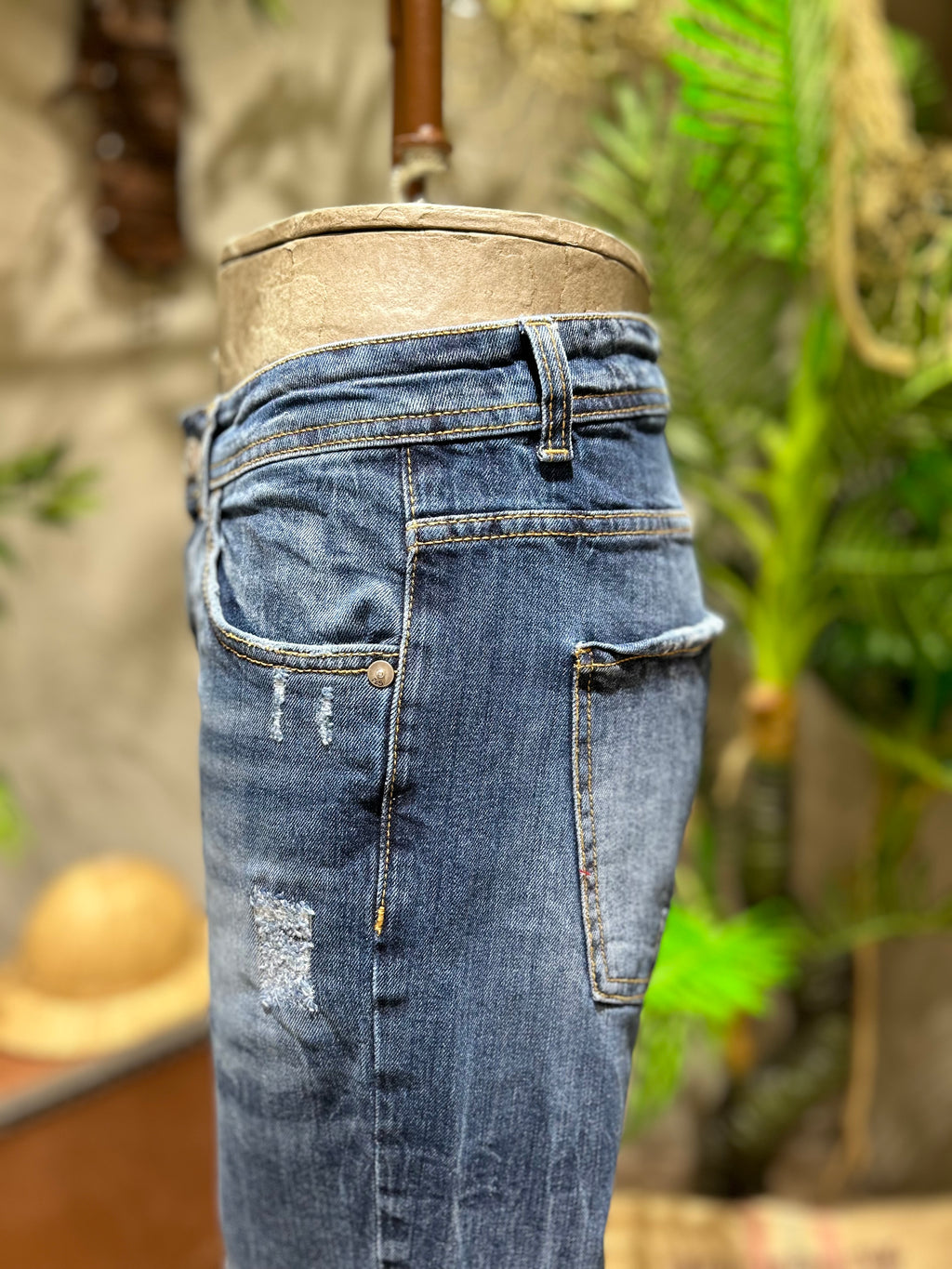 SKINNY DENIM ABRASIONS - BLUE DENIM