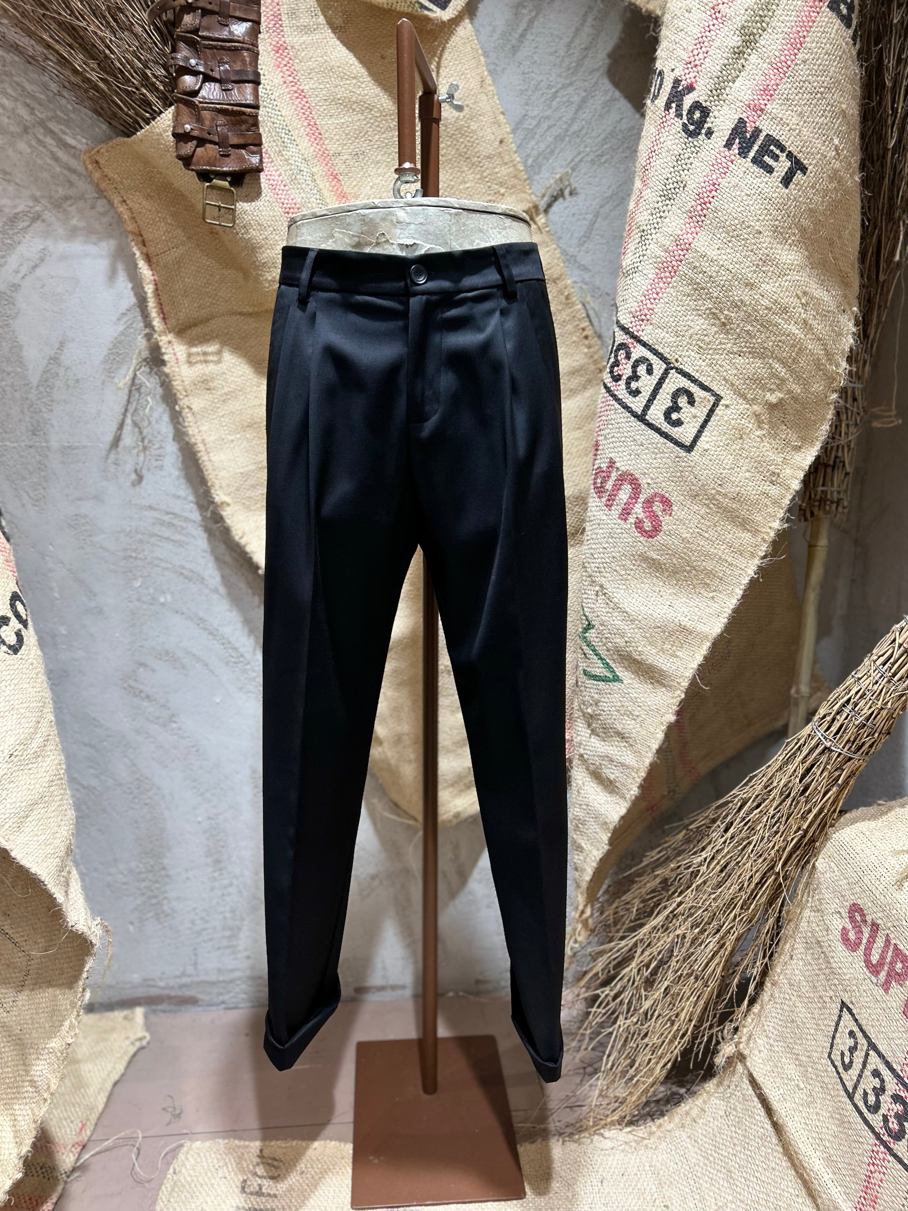 PANTALONI CON PINCES - MASTICE,NERO