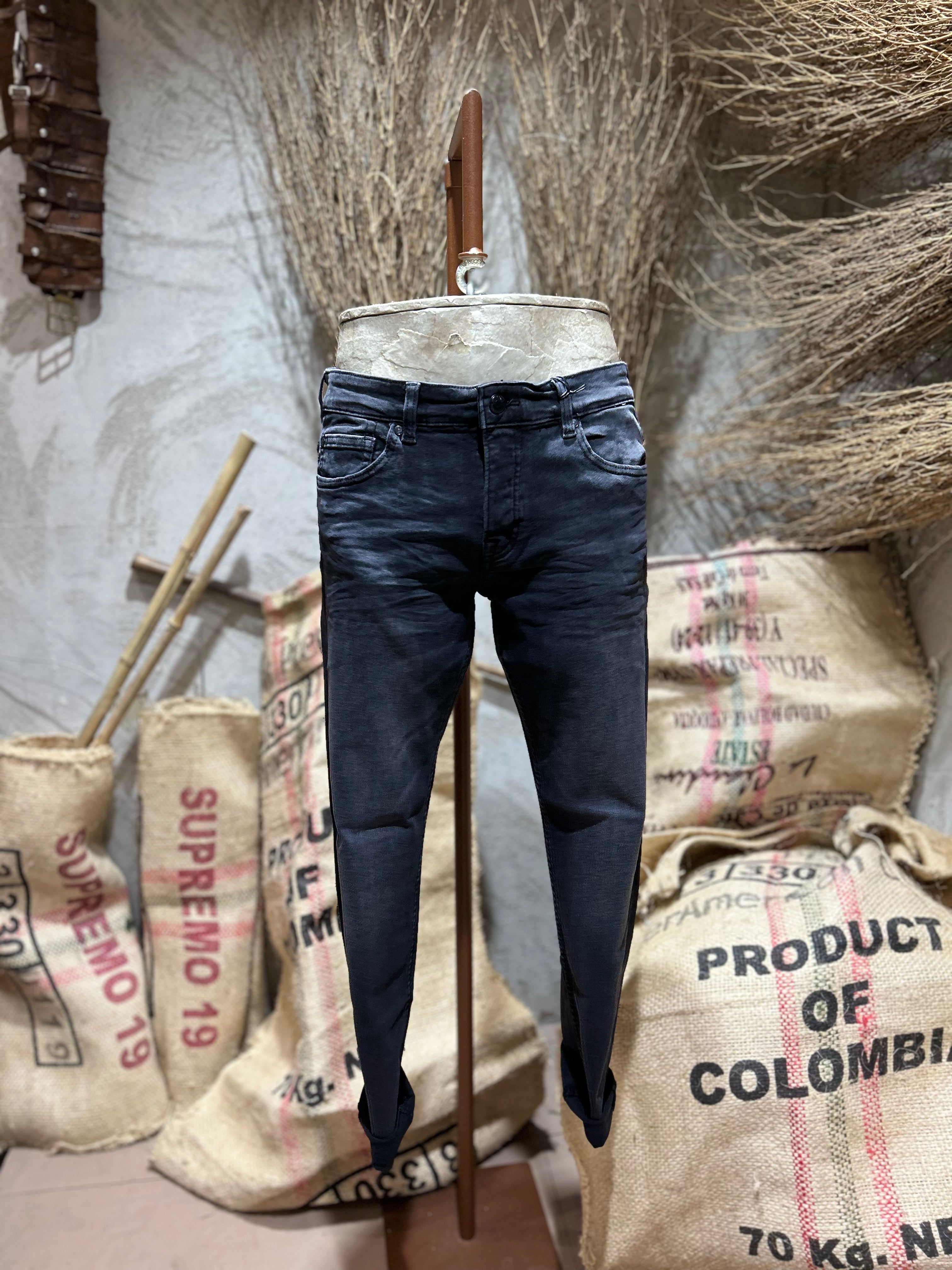 SKINNY DENIM - BLACK