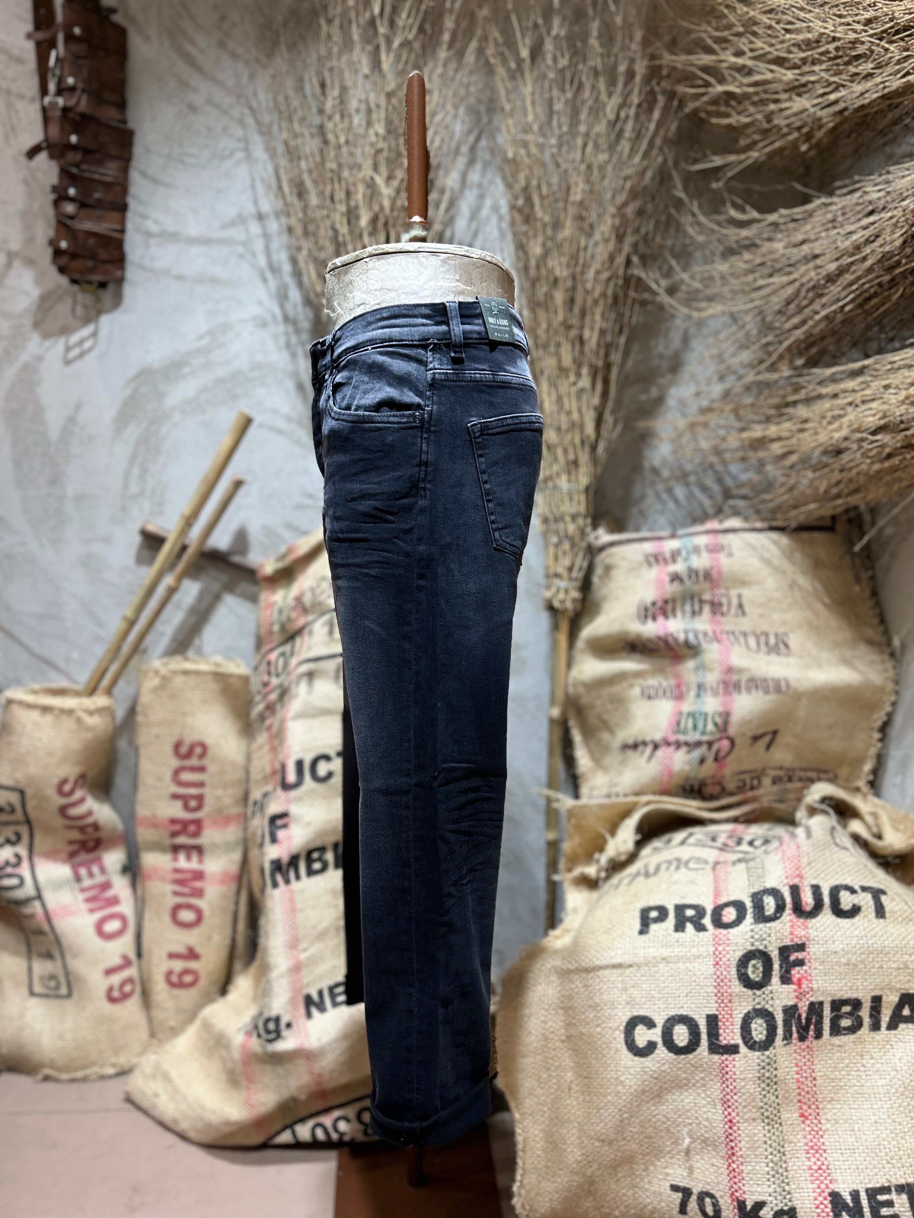 SKINNY DENIM - BLACK