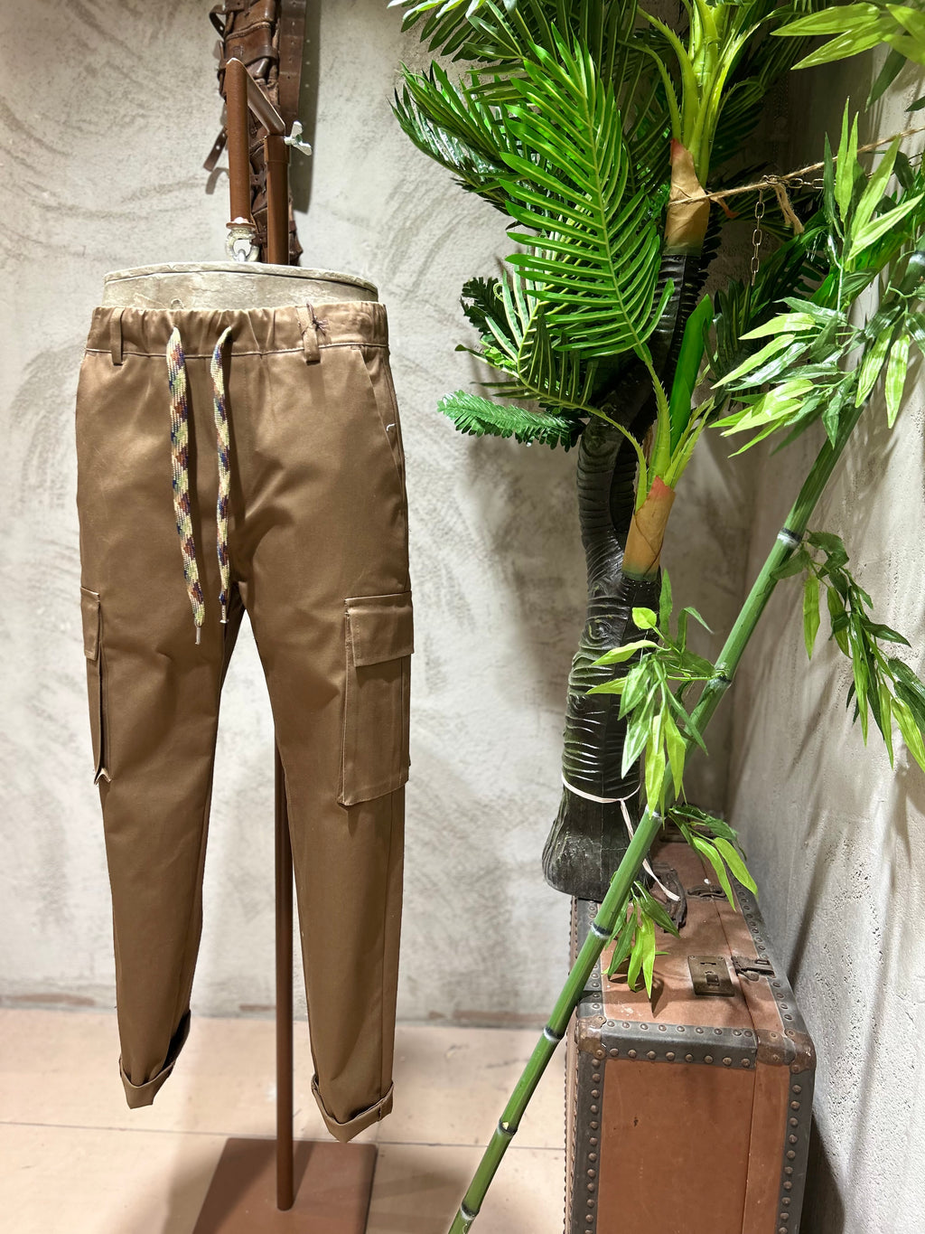 PANTALONI CARGO - MORO,BIANCO