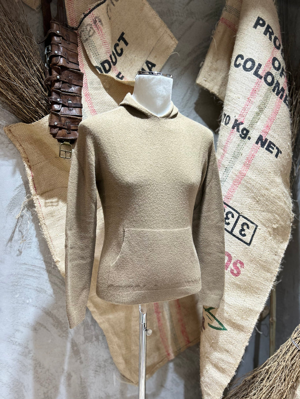 MAGLIA CON CAPPUCCIO - MORO,OCRA