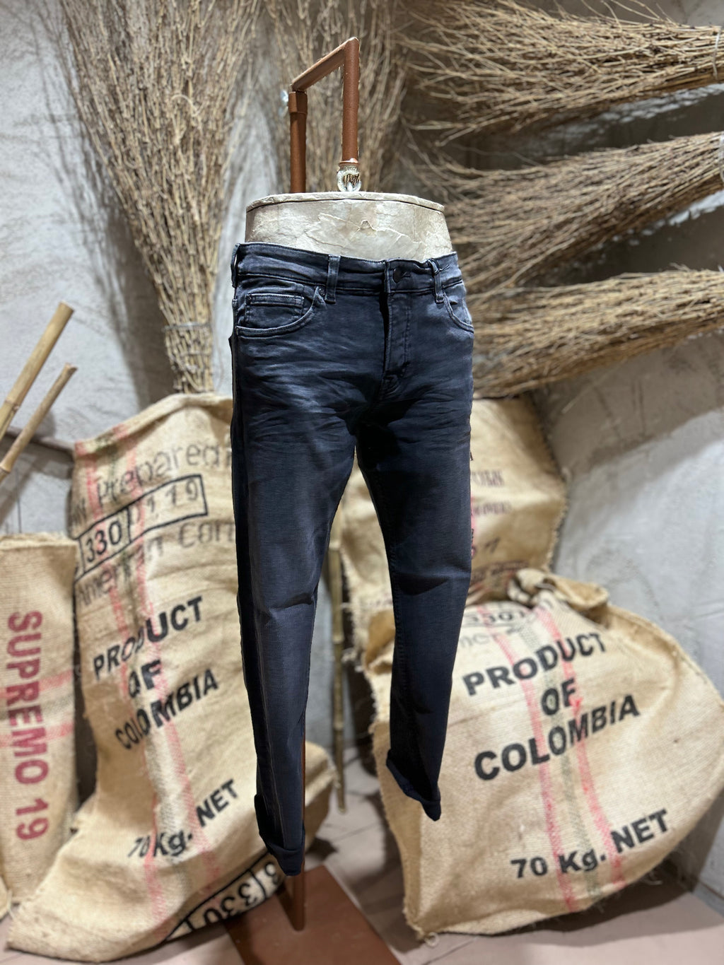 SKINNY DENIM - BLACK