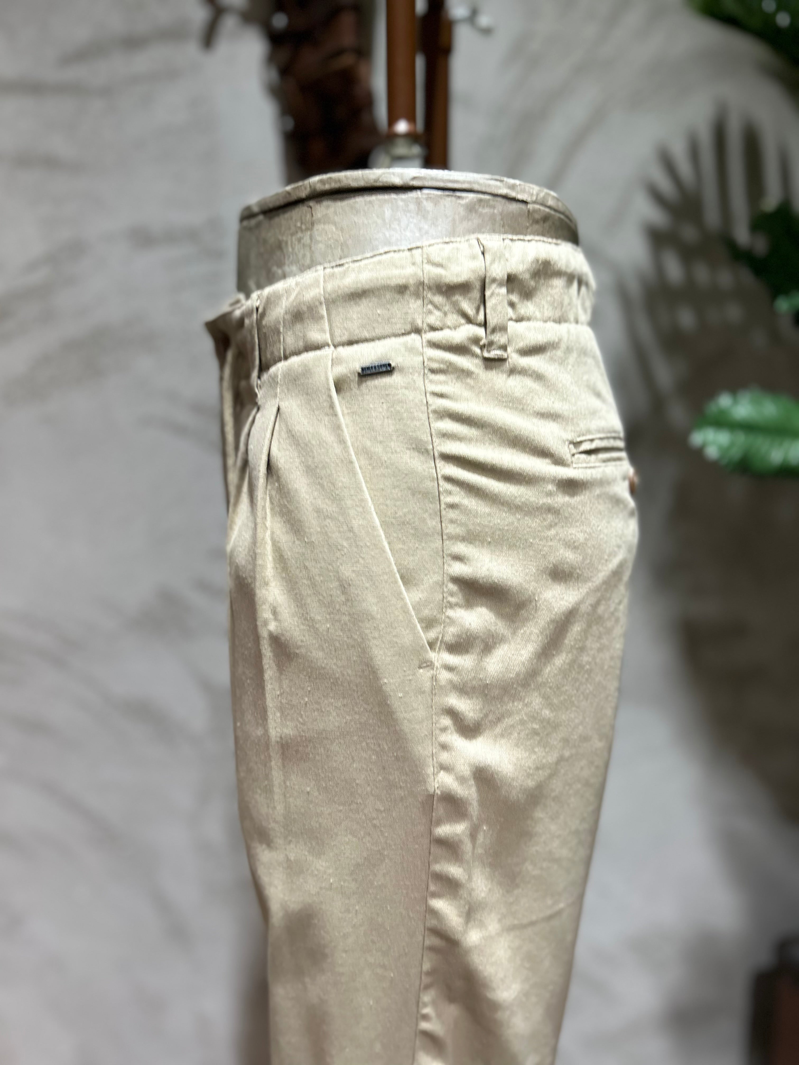 PANTALACCIO CON PINCES - SABBIA