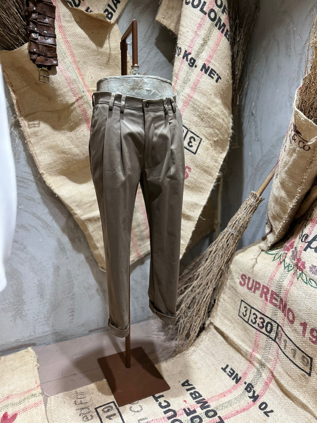 PANTS - WHITE, MUD, NAVY BLUE