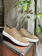 SNEAKERS IN PELLE SCAMOSCIATA - TORTORA