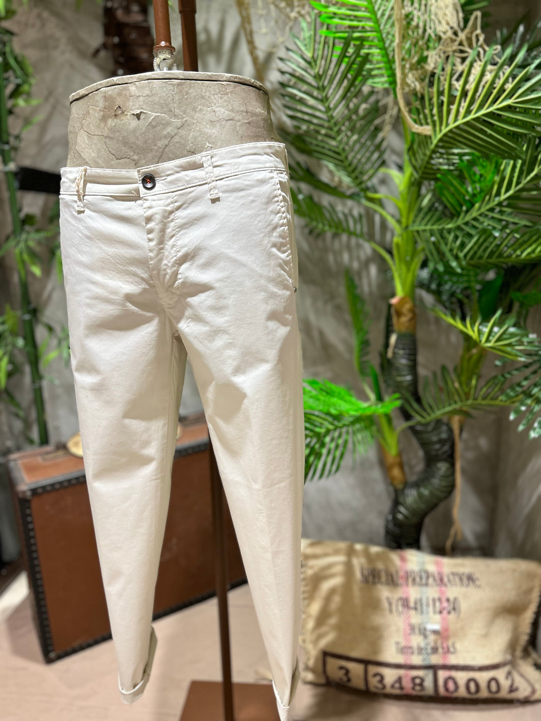 CLASSIC CUT TROUSERS - BUTTER