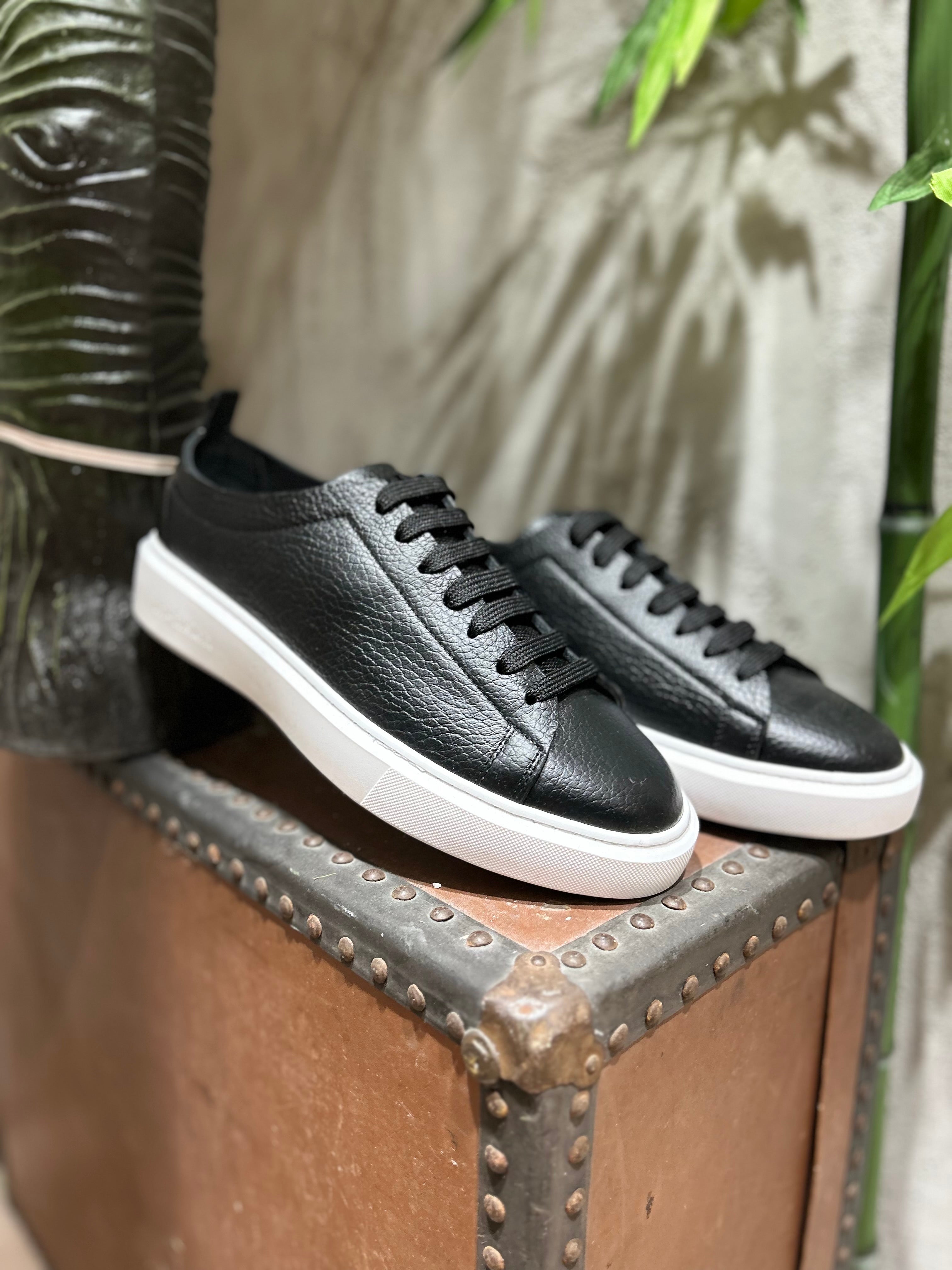 SNEAKERS IN PELLE - NERO