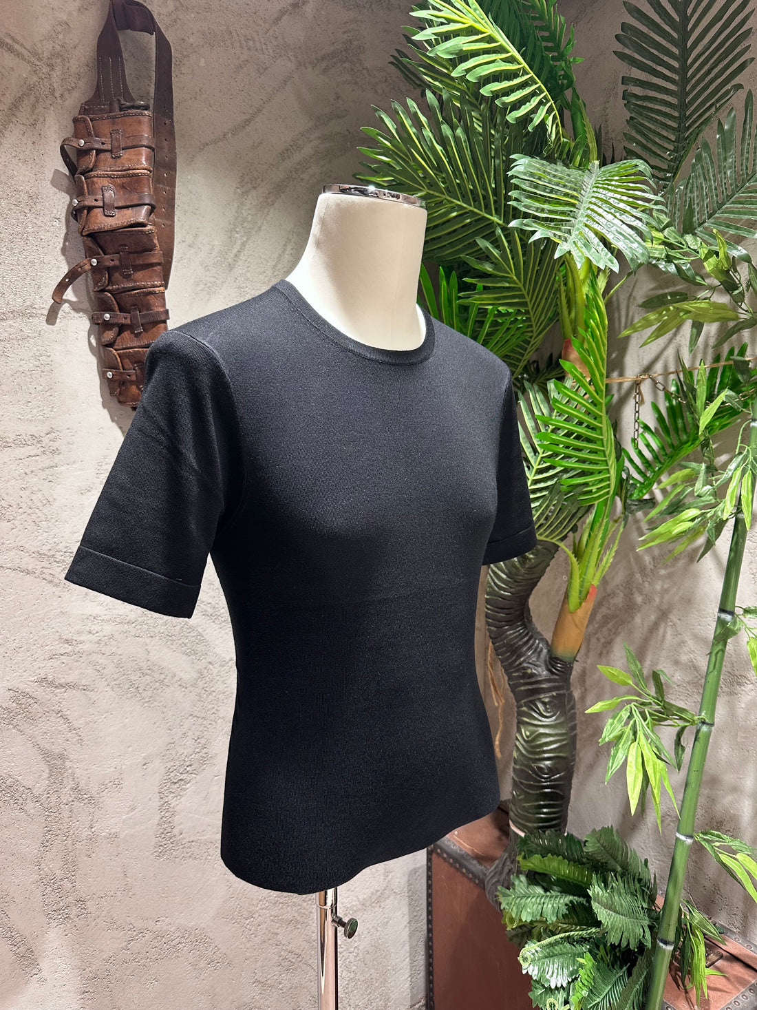 CREW NECK SWEATER - SAND,BLACK