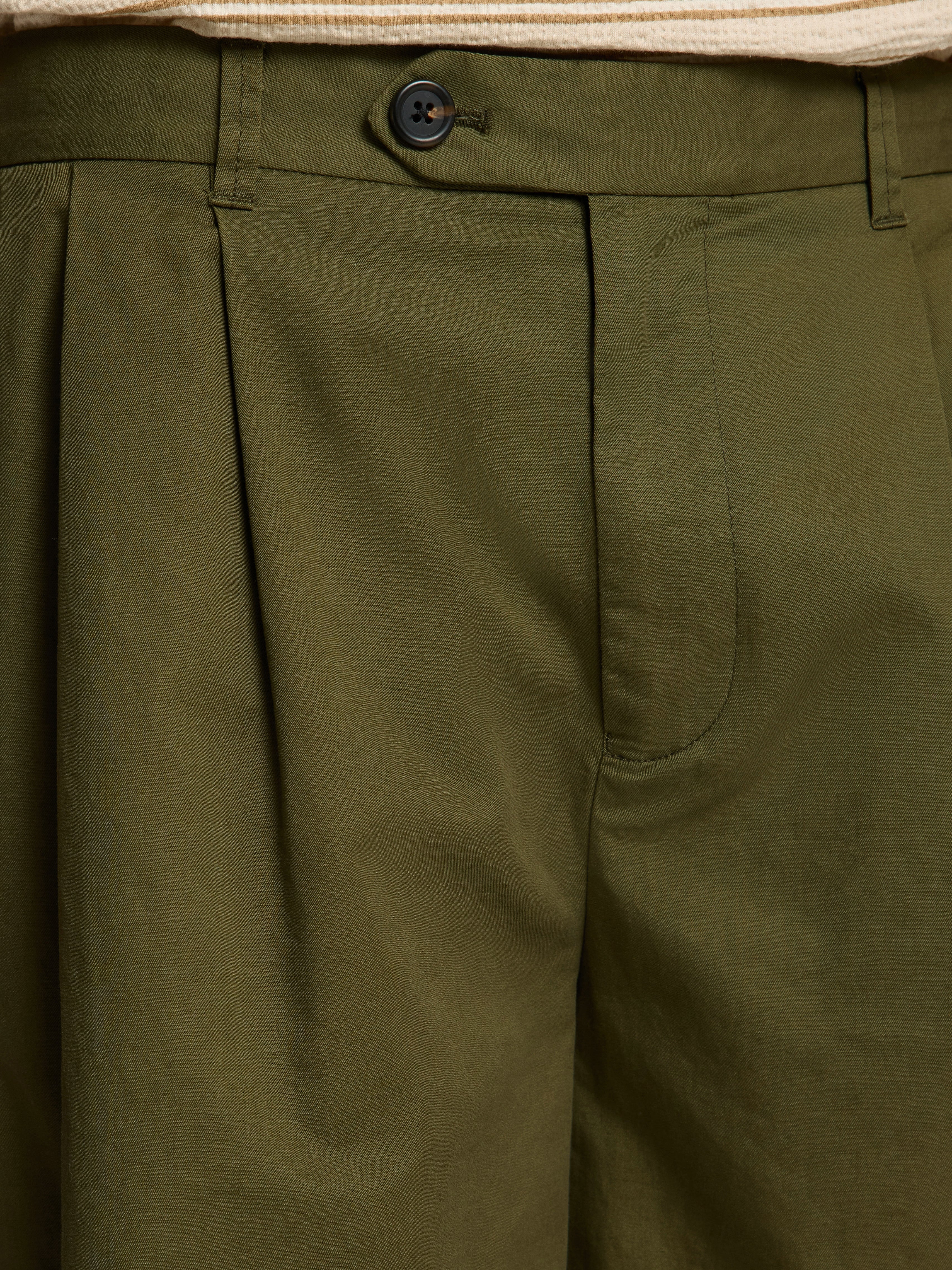 SHORTS OVER - VERDE