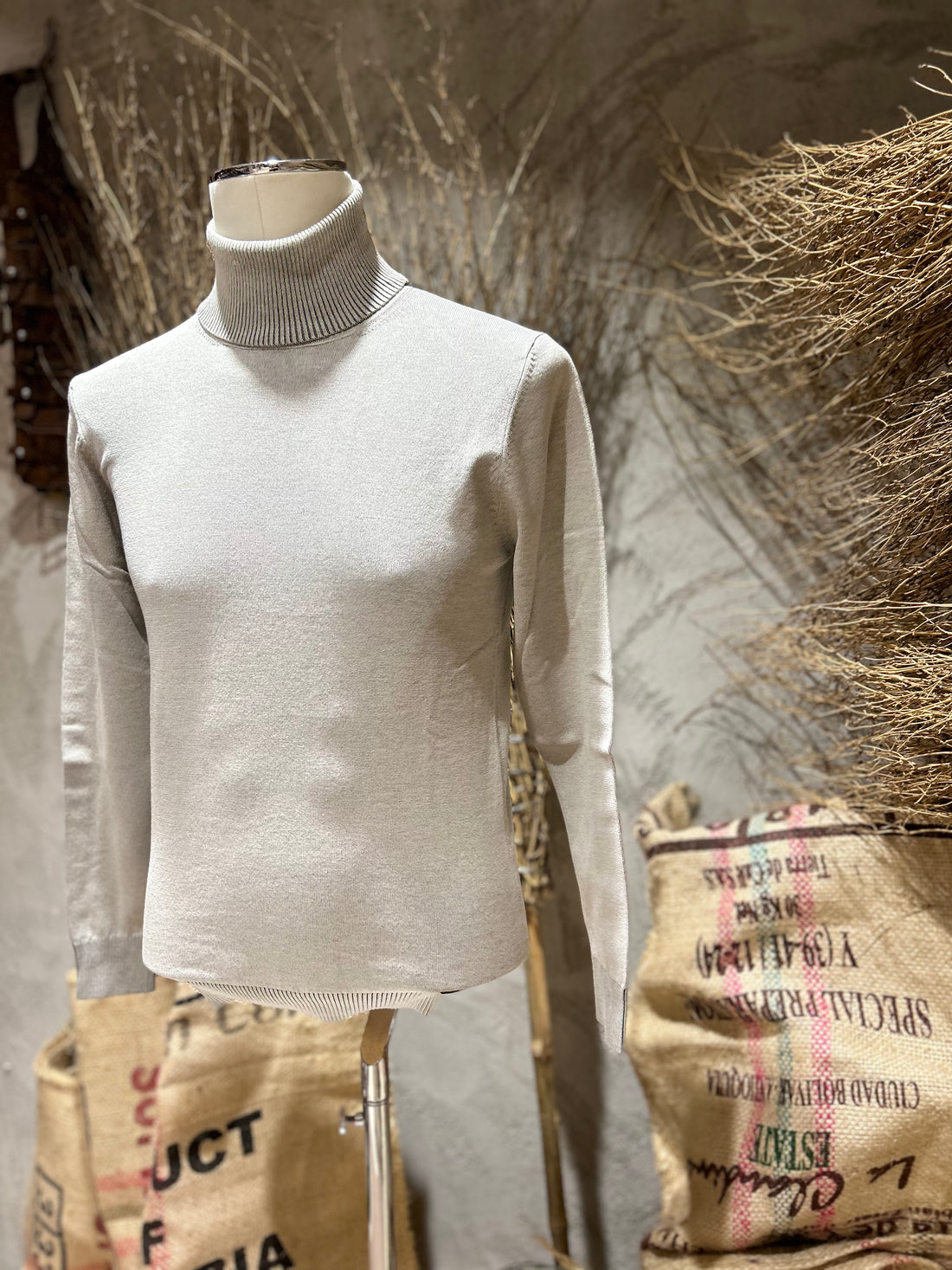 RIBBED TURTLENECK - ECRU