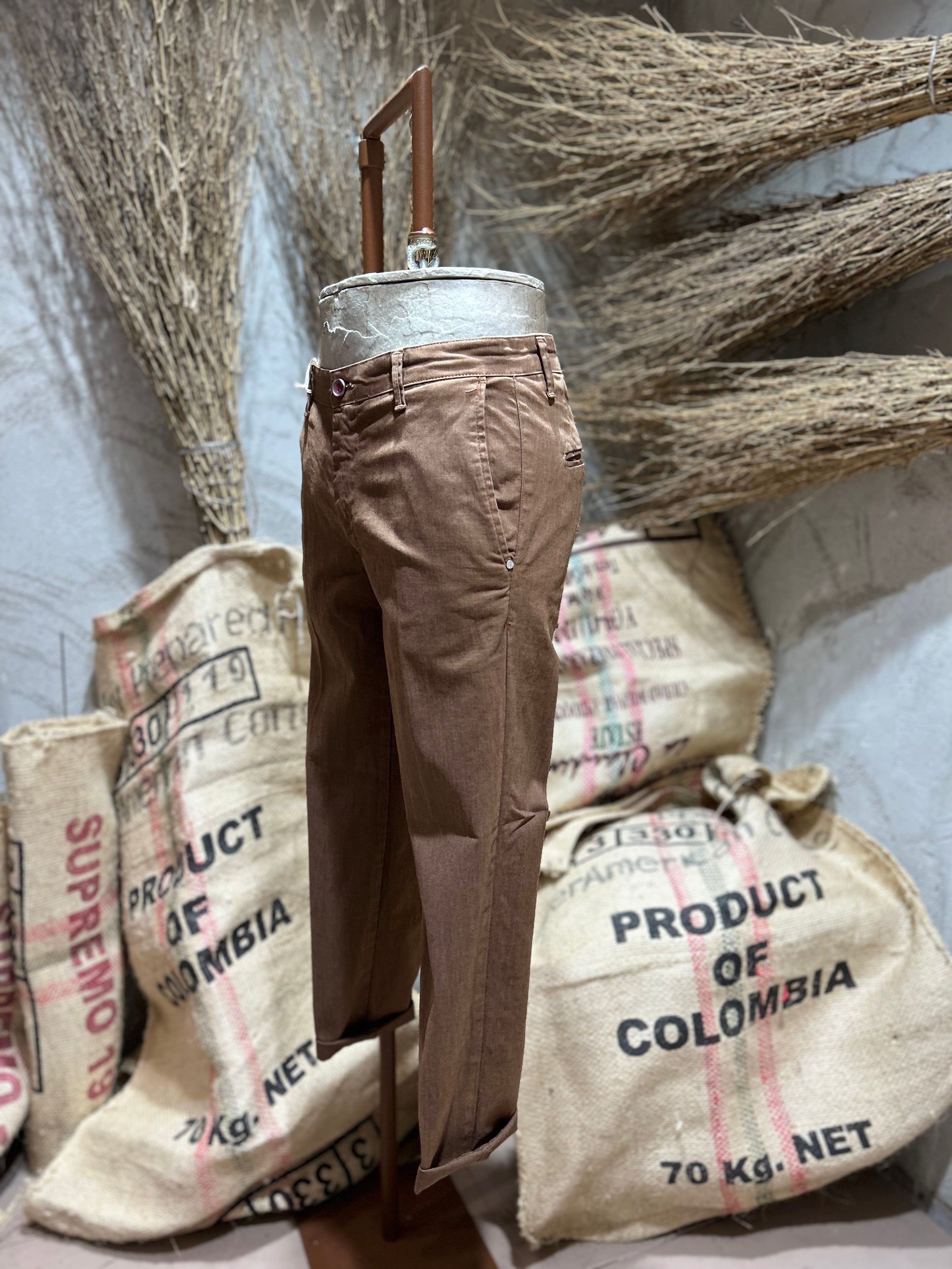 PANTALONI CHINO SLIM MICROFANTASIA - CAMMELLO