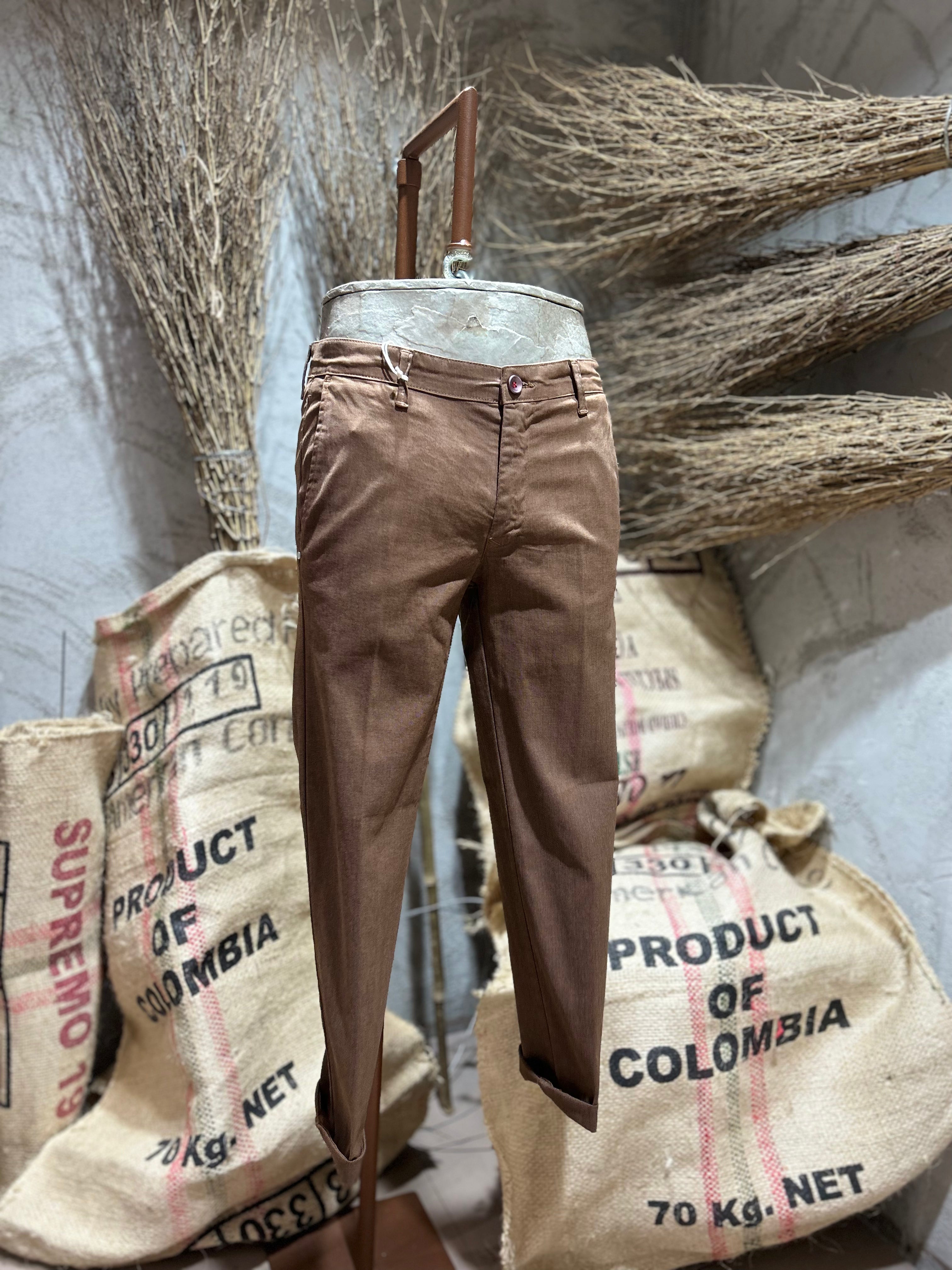 PANTALONI CHINO SLIM MICROFANTASIA - CAMMELLO