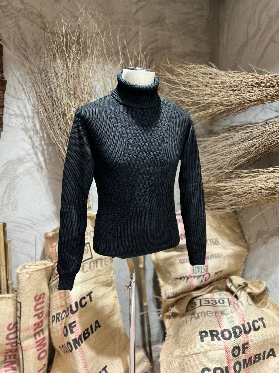 PLAIN COLOURED TURTLENECK WITH PLAITED DETAIL - DARK BROWN, BLACK