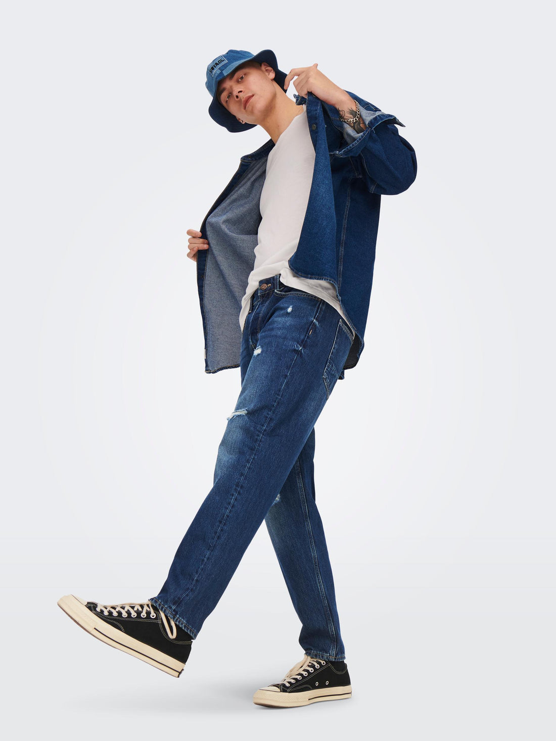 CARROT AND CROPPED DENIM - BLUE DENIM