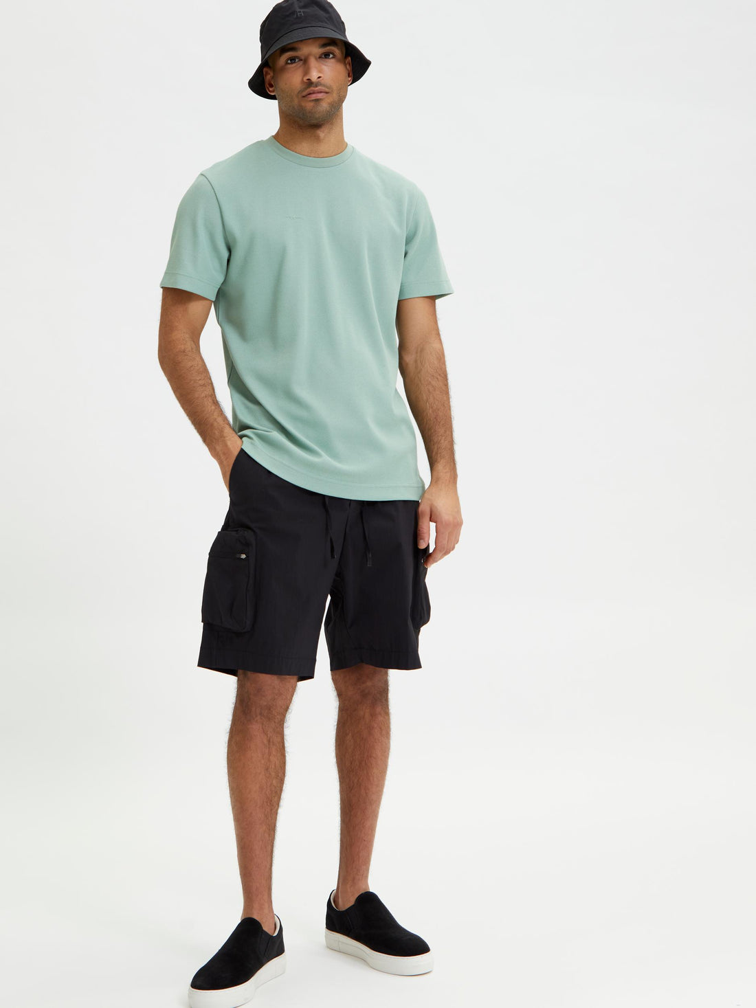 FLEX CARGO SHORTS - BLACK