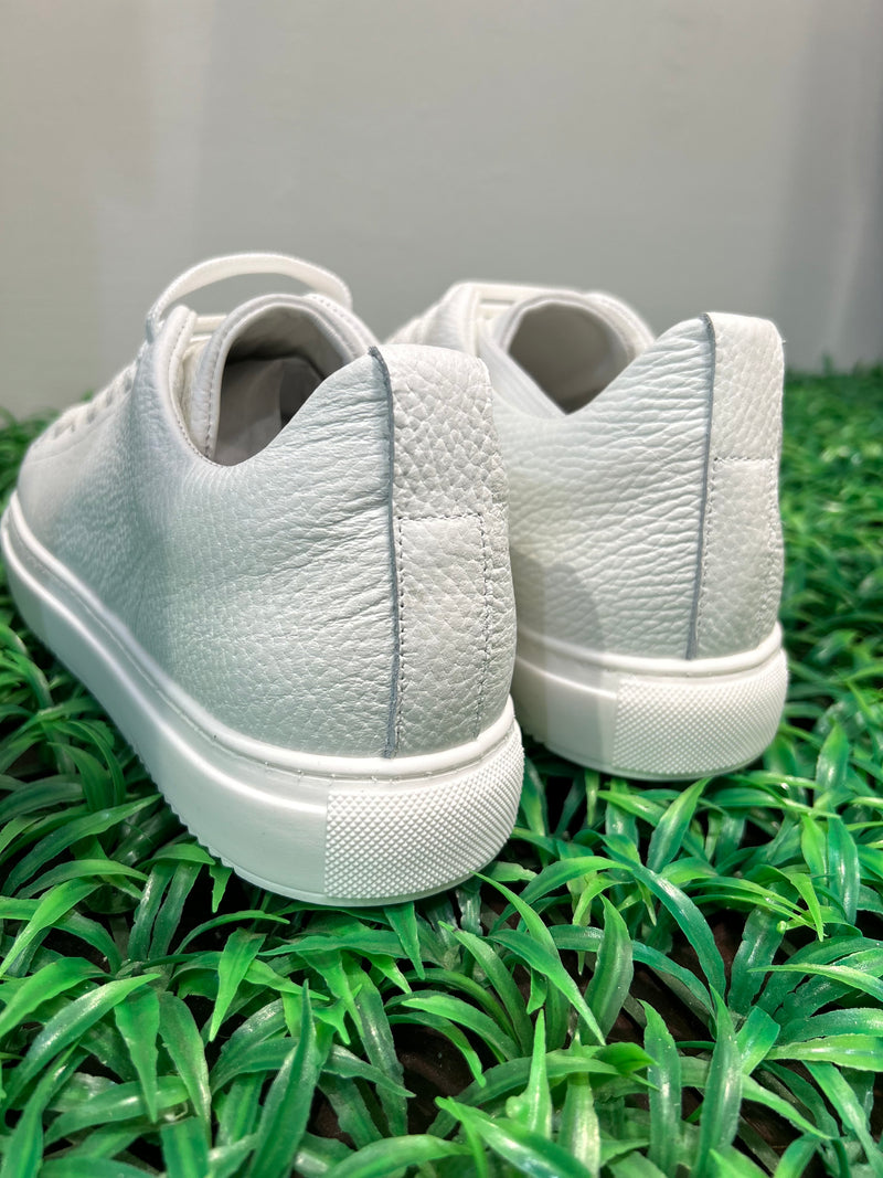 SNEAKERS IN PELLE - OFF-WHITE
